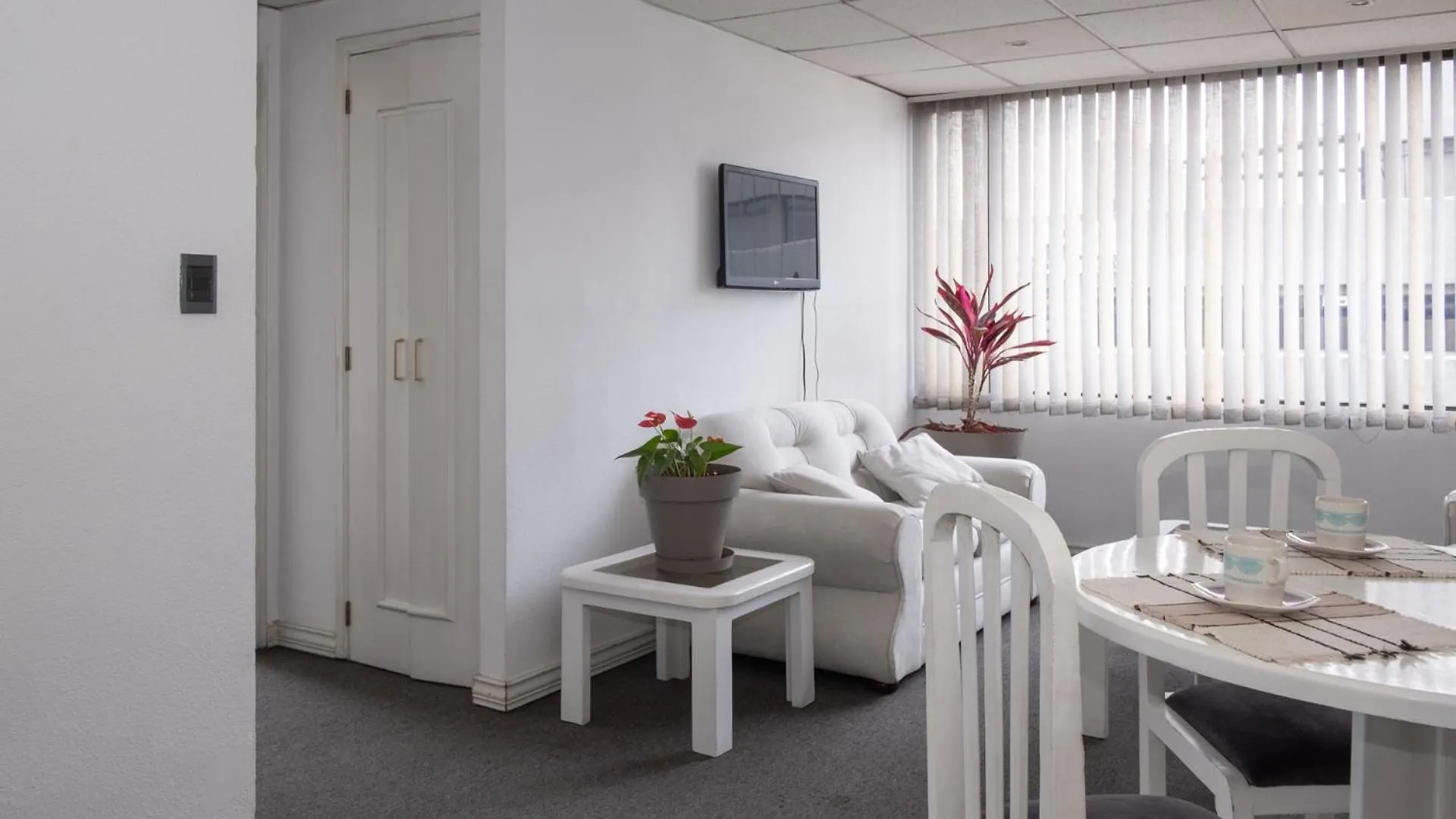 Apartment Frente Al Swissotel, Ideal Para Trabajo Y Estudios Quito
